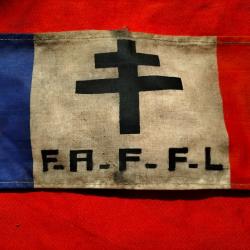Brassard tricolore des F.A. pour les F.F.L. de la seconde guerre mondiale en T.B.E.