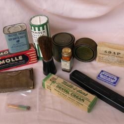 WW2 US LOT DE 14 ÉLÉMENTS D'HYGIÈNE/DIVERS DU SOLDAT MILITAIRE AMÉRICAIN ( 39-45 ) LOT 9