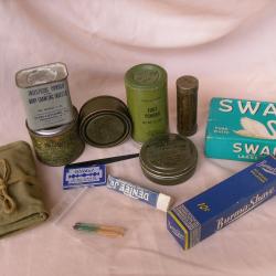 WW2 US LOT DE 13 ÉLÉMENTS D'HYGIÈNE/DIVERS DU SOLDAT MILITAIRE AMÉRICAIN ( 39-45 ) LOT 11
