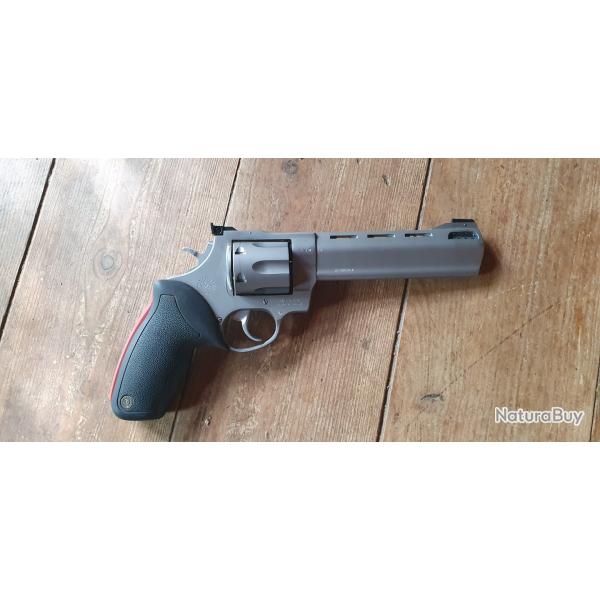 Revolver Taurus 444 Raging Bull 6,5 pouces cal 44 Magnum