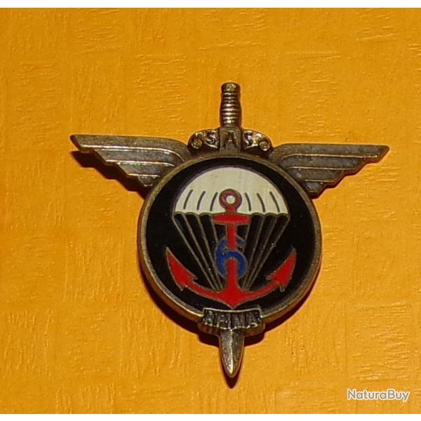 6 Rgt Para. Infanterie de Marine, plat, sans devise, 49 millimtres , rondache noire coupole de pa
