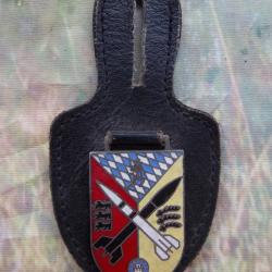 insigne militaire collection (à identifier) artillerie ?