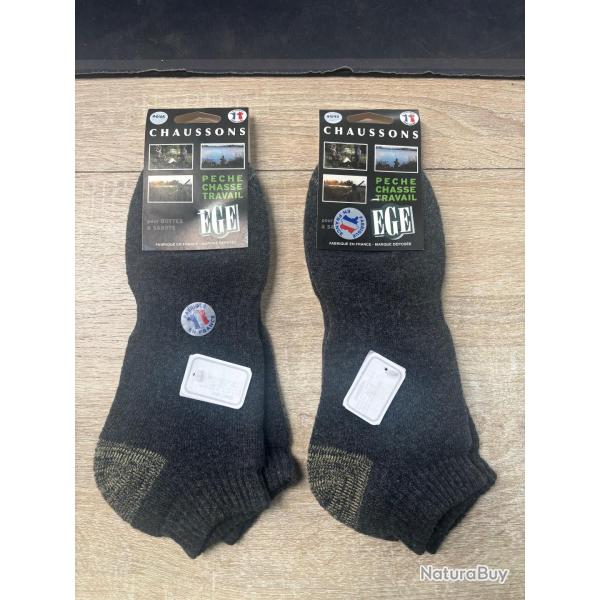 lot de deux paires de chaussons botte  , taille au choix de 38 a 47 dstockage chasse enchre