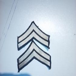 Bonjour Vends grades caporal us infanterie seconde guerre