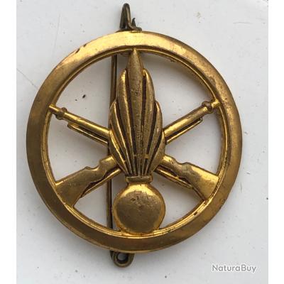 DMB PRODUCTS Insigne Beret Or Infanterie REF 227 - IBO00IF000 - Accessoire Militaire De Qualité