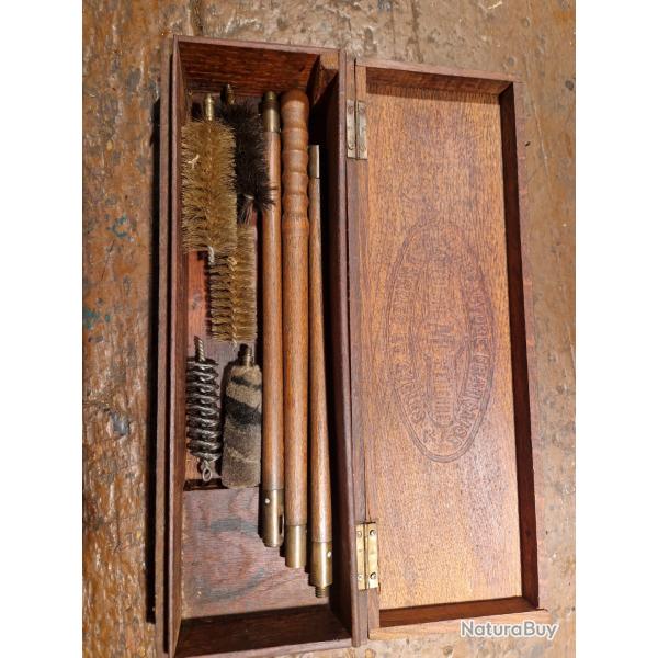 Boite ancienne Manufrance entretien fusil