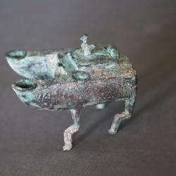 Art Seldjoukide, une lampe à huile en Bronze - Grand Iran, 11ème-13ème siècle