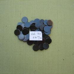 Rares...  cartons  goudronnés  cal  32  (14 mm)  épaisseur  1 mm  origine  Manufrance