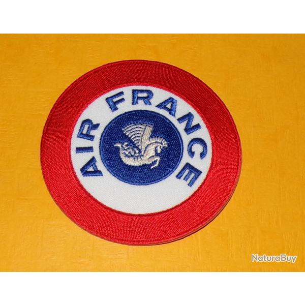TISSU PATCH : AIR FRANCE  , DIAMETRE 9 CM , BON ETAT VOIR PHOTOS . POUR TOUT RENSEIGNEMENT ME CONTAC