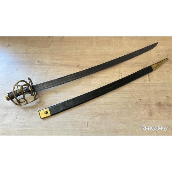 Sabre court d'abordage garde en laiton dcor d'un lopard France 1780 - 1800