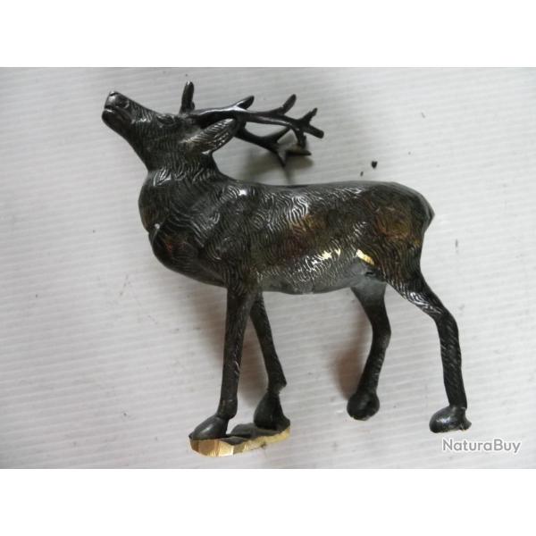 Statuette de Cerf en bronze patin animal en TBE H 13 cm base  voir