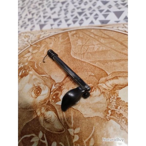 Revolver 1873   tige ejectrice+ ressort +vis