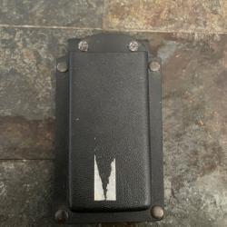 Porte chargeur air soft ou militaire à identifier