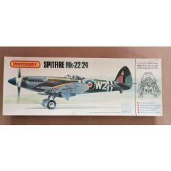 Maquette Mathbox Supermarine Spitfire Mk-22/24 au 1:32
