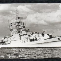 CPA - Marine Militaire - FRÉGATE BRANNGCHWEIG N°3583
