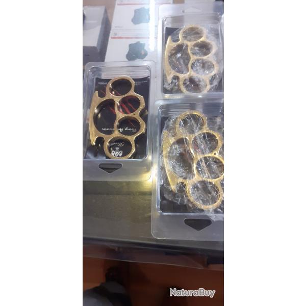 Poing amricain Neuf LOT DE  11 pices