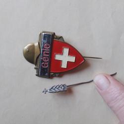 lot ancienne broche et epingle  armee             suisse
