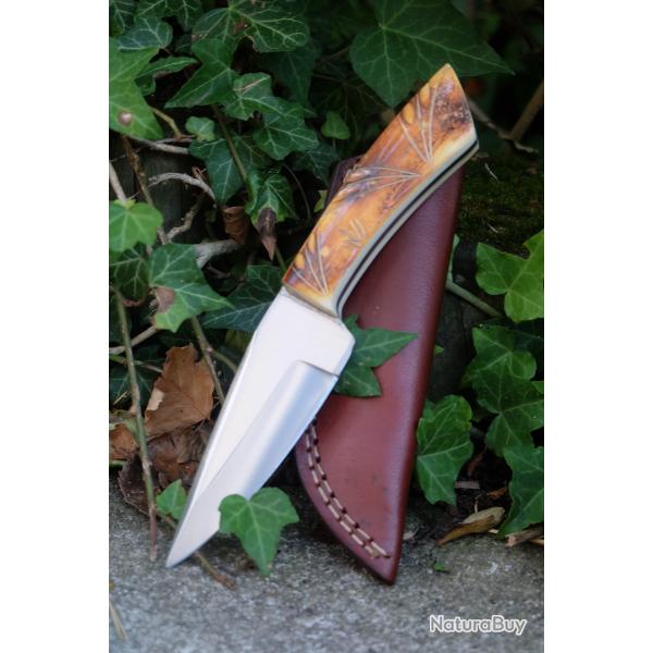 Couteau De Chasse Skinner Bushcraft Lame Acier Carbone 1055 Manche Os Cerf Etui Cuir Fab Artisanale