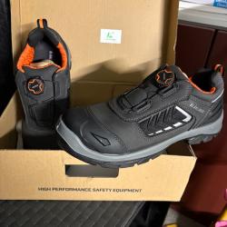 Chaussures de sécurité Blaklader Elite basses T 43 neuves !