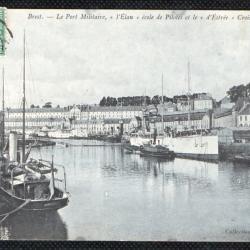 CPA - Marine Militaire -Le Port Militaire l'Élan école de Pilotes et le d'Éstree Croiseur de 2N°3557