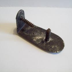 plaque de couche et ses 2 vis d'origine de fusil 1777/1822/1816/1842.....