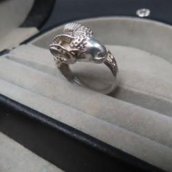 Ancienne bague en argent à décor d'une tête de bélier - Tdd 57 (XXé)