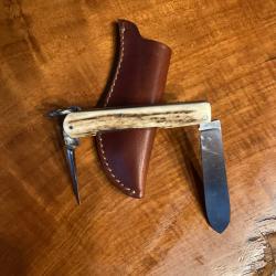 Couteau 66 véritable Meniere  bois de cerf et son étui gros cuir