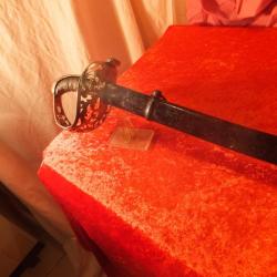 Sabre graver (MIT GOTT FUR KAISER ) trophée d'arme et blason.  Monture découper et graver,