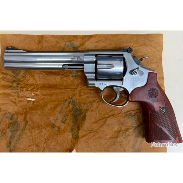 Smith & Wesson 629 Deluxe .44 Magnum Crosse Bois 6 Coups 6.5"