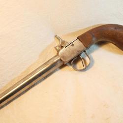 Grand pistolet coffre St Etienne braconnier avec filetage bout canon au calibre 12 mm rf HER24COF003