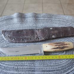 Couteau case