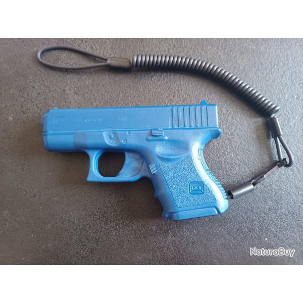 Bleue gun Glock 26 avec dragonne pour training trs bon tat