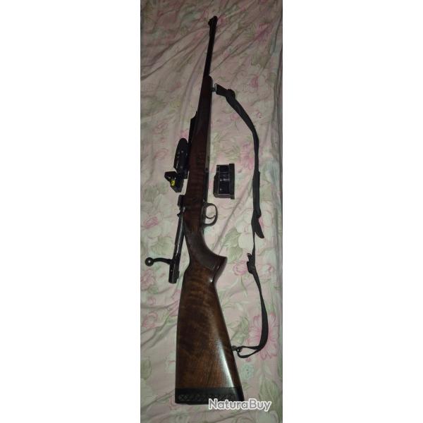 Carabine  verrou cz 550 mdium 300wing mag avec point rouge