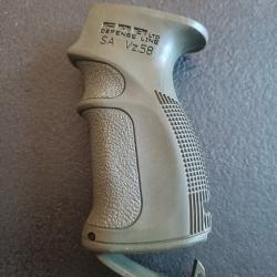 Poignée pour VZ 58 FAB Défense très bon état ( valeur neuve+- 30 euros)