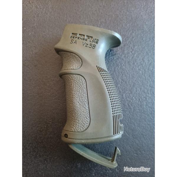 Poigne pour VZ 58 FAB Dfense trs bon tat ( valeur neuve+- 30 euros)