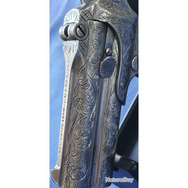 Suite photos dtailles REMINGTON 41RF DERRINGER ENTIREMENT GRAV DECORT FLOREAUX RINCEAUX ET 4 AS