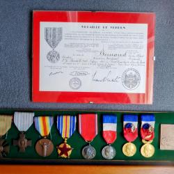 Cadre médailles souvenir 14-18