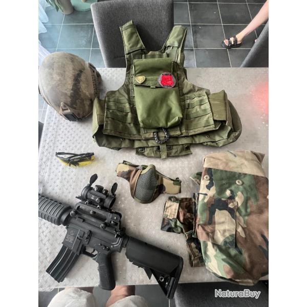 Rplique M4 + accessoire
