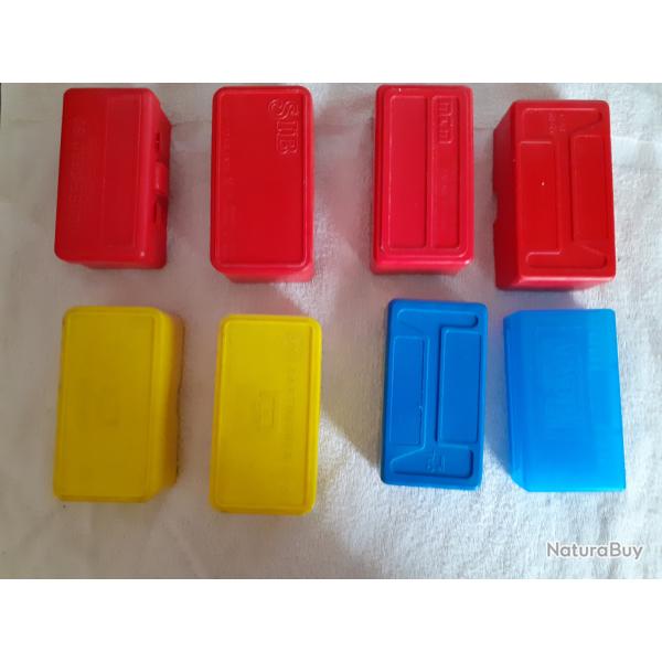 8 boites vides  pour ranger du 38 SP 357 Mag 6 Bt et 2 Bt  9mm