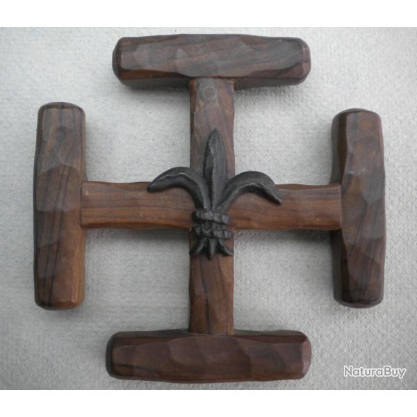Croix scouts de France en bois d'Olivier et bronze G. Mouti