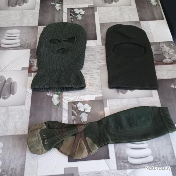 Lot cagoule gants et chaussettes