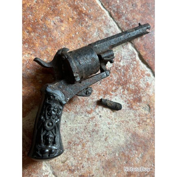 Revolver a broche calibre 7mm