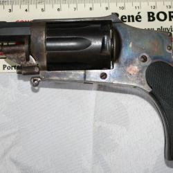PETIT REVOLVER POUDRE NOIRE  CAL 6mm