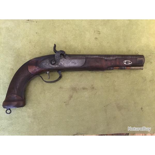 BEAU PISTOLET DE TIR  PERCUSSION APTE KUCHENREUTER FABRIQU PAR HB.PAULI ARMURIER MUNICHOIS