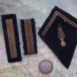 lot insignes écussons grades galons militaire