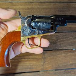 REVOLVER UBERTI 1849 WELLS FARGO Calibre 31