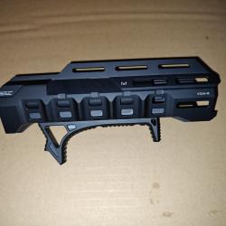 Garde main Strike Industries pour Remington 870