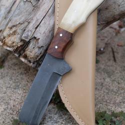Couteau Skinner Lame Rasoir Acier Carbone 1055 Manche Os & Bois Etui Simili Fabrication Artisanale
