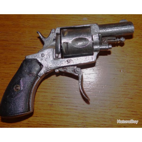 Petit Bulldog calibre 320 sans prix de reserve