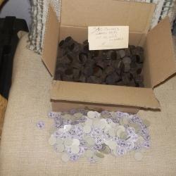 lot de 500 anciennes bourres feutre cal 12 et 500 cartons fermeture chevrotine